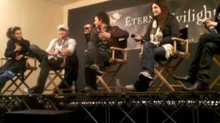 TWILIGHT CAST TALKS ABOUT FUN THEY HAD DURING FILMING MISS CATHERINE HARDWICKE [upl. by Victor203]