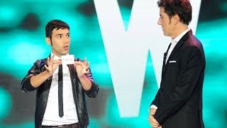 El Mago Pop sorprende a Mario Casas teletransportándose a Tokio  Los viernes al show [upl. by Eselehs]