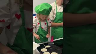 Kinderleichte Pancakes pancake recipe food [upl. by Ttsepmet696]