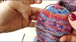 2 Socken gleichzeitig stricken  die Sternchenspitze [upl. by Nickerson]