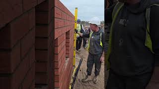 Brickwork flat as a pancake6 foot level construction bricklayers bricklayer satisfying work [upl. by Ylak]