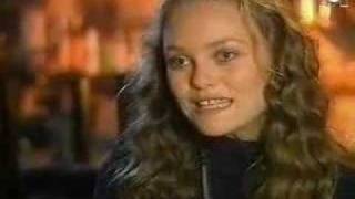 Une journée avec Vanessa Paradis [upl. by Aryan787]