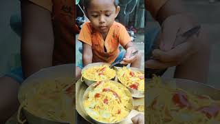 মোটরবাইকে ইয়ামি খাবার 😋 তিন বাতি চাউমিন রাঁধতে 😋funny funnycomedy comedy [upl. by Nniuq]