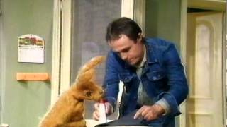 Pipkins  With Jonathan Kydd as Tom [upl. by Ailesor242]