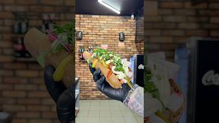 Hot dog z paluszkami surimi i ogórkiem kiszonym🌭🦀🥒 hotdog HotDog przepis przepisy polska [upl. by Shaum472]