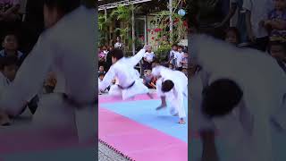 Những đòn Karate sắc nét nhất vothuat loitrankarate defence martialarts kungfu [upl. by Chute]