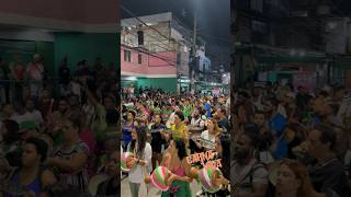 Bateria da Mangueira ensaia para o Carnaval 2025 💚🩷 carnaval [upl. by Analaf]