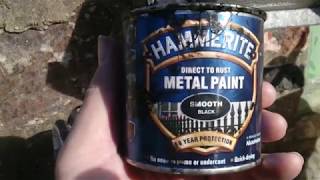 hammerite smooth painting an old rusty security light [upl. by Dinsdale]