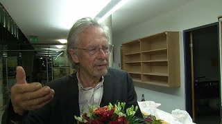 Handke über Frage zu StanišićKritik quotVerschwinden Sie sofort bittequot [upl. by Severson271]