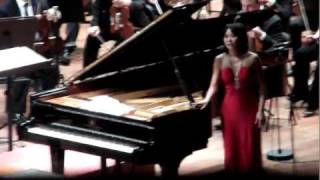 Yuja Wang  applauses and encore Gluck Melody after Bartok 2  Roma [upl. by Mauchi690]