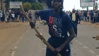 Chuka University Students Demonstrate After Fatal Accident on MeruNairobi Highway [upl. by Pomfrey]