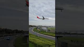 Iberia a350 landing at london heathrow [upl. by Odlanor]