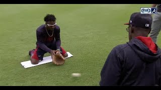 Ron Washington runs Braves rookie Ozzie Albies through fielding drills [upl. by Ruon]