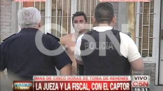 C5N  POLICIALES TOMA DE REHENES EN TORTUGUITAS LA NEGOCIACION [upl. by Nostaw]