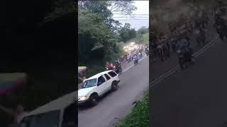 CON PERMISO Maria Corina y su caravana por el Venezuela reclamando un cambio [upl. by Ohcamac694]