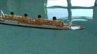 Model Titanic Sinks [upl. by Dranel]