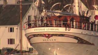 Statsraad Lehmkuhl ankommer Haugesund havn [upl. by Elleirda]