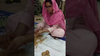 GOND LADDUrecipe vlog roj ek khayen kamjori thakan bhagay AfsanaKhan427 [upl. by Appleton640]