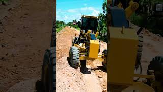 Efficient Guide for Gravel Pushing and Road Construction shorts mapmachinehd motorgrader [upl. by Mychael697]