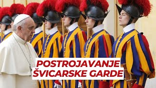 Postrojavanje Švicarske garde  Vatikan [upl. by Undis719]