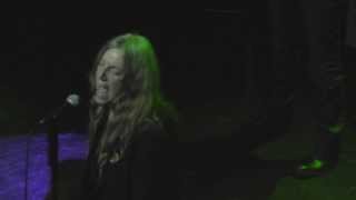 Patti Smith performing Lou Reeds Herion [upl. by Leihcim]