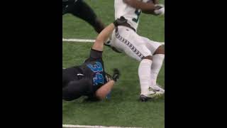 KENNETH WALKER III JUST WOULDN’T GO DOWN ON THIS PLAY 😱 shorts [upl. by Halbert]