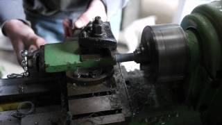 Time Lapse  Cutting a Thread on Myford ML7R [upl. by Lad]