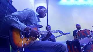 RUMBA CONGOLAISE 🇨🇩 MUSIC AFRICAAzbat guitare 🎸 [upl. by Eidnas]