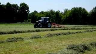 Andaineur double porté Salon de lherbe 2015 à Nouvoitou Rennes  Agricola Mur [upl. by Aihsital653]