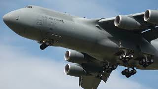 Lockheed C 5M Super Galaxy USAF Lądowanielanding Rzeszów Jasionka [upl. by Suhpoelc]