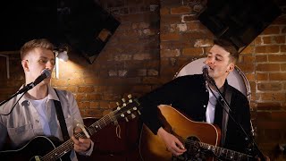 Belter  Gerry Cinnamon  With Every Heartbeat  Robyn The Mac Bros LIVE acoustic cover [upl. by Elison]