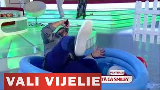 Vali Vijelie il imita pe Smiley  Cai verzi pe pereti [upl. by Tracie]