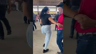 Gonzalo bailando con su hija en TX youtubeshortsvideo baile 956valley dancemusic lapulga [upl. by Ariik518]