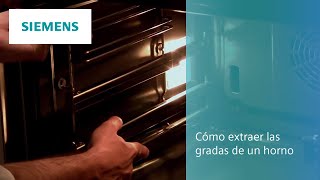 Cómo extraer las gradas y las rejillas del Horno antes de la Pirólisis  SIEMENS [upl. by Uhn]