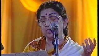 Lata Mangeshkar  Aayega Aanewala  Naina Barse Rhim Jhim Live Performance [upl. by Aniratak249]