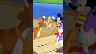 Moo 🐮 Help Mickey and Goofy round up the cows MickeyMouseClubhouse DisneyJunior ​ [upl. by Hinson]