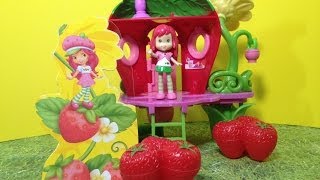 Strawberry Shortcake Berry Bitty Clubhouse Hasbro Review [upl. by Yrral]