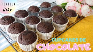 CUPCAKES DE CHOCOLATE PERFECTOS  Fiorella Cake [upl. by Tenney]