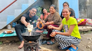 Roti Pakauda Haat Poleyo 😫 [upl. by Ethelred]