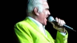 Aca Entre Nos  Vicente Fernandez [upl. by Michigan]