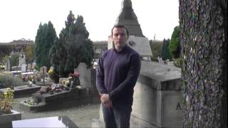 Tombe de Léon Zitrone au cimetière de LevalloisPerret [upl. by Adlei]