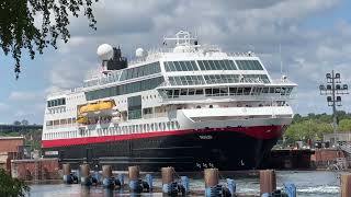 MS MAUD Hurtigruten Schiff verlässt NordOstseeKanalSchleuse mit Ziel Ostseekai Kiel [upl. by Bred494]