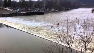 Lock 4 Frankfort Kentucky 122010 [upl. by Hak830]