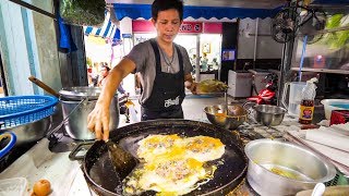 Street Food in Bangkok  Awesome PAD THAI and Instant Noodles on Petchaburi Soi 5 [upl. by Trout152]