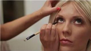 Eye Makeup  How to Apply Eyeliner for Natural Makeup [upl. by Ardnuaet302]