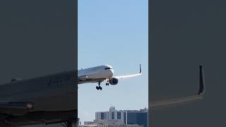 Delta Boeing 767 Crabbing Into LAX [upl. by Yendyc95]