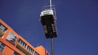 Flying Truck MercedesBenz Actros Zugmaschine flog auf die Dachterrasse am quotMÜNCHEN HOCH5quot [upl. by Einavoj]