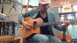 Testing a Jürgen Volkert Gypsy Selmer Maccaferri style guitar at the Guitar Summit 2018 [upl. by Pietra988]