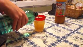 Faire un jus de fruit à bulles  Recette jus facile [upl. by Yot865]