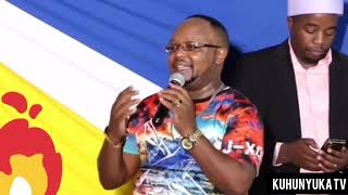 Muigai wa Njoroge emotional words to Wainaina wa kiandege after his new traditional song Shocking [upl. by Alessig]